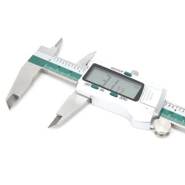 150mm Digital Vernier Calliper with Large LCD with Hard Carry Case - Image 3