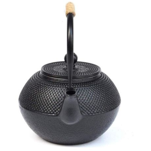 600ml Cast Iron Teapot with Stainless Steel Infuser - Black - Image 4