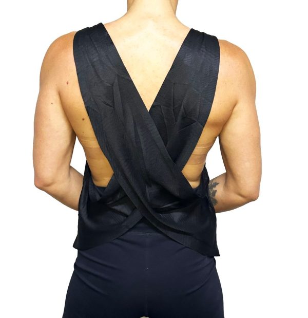 LOBRO Training Vest - Black/Gold