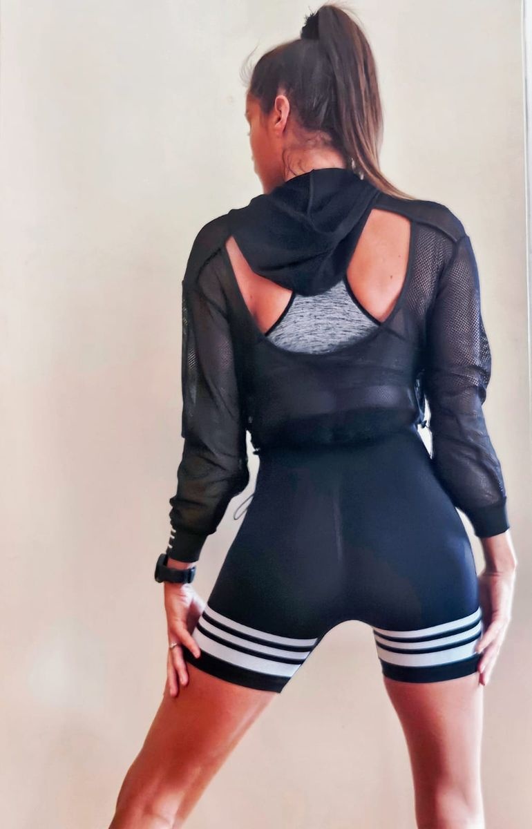 LOBRO Scrunch Bum Shorts - Black - Image 4