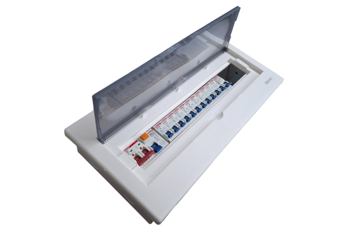 Raytric 18-Way Din Populated Flush Distribution Box| Metal Base | - Image 1