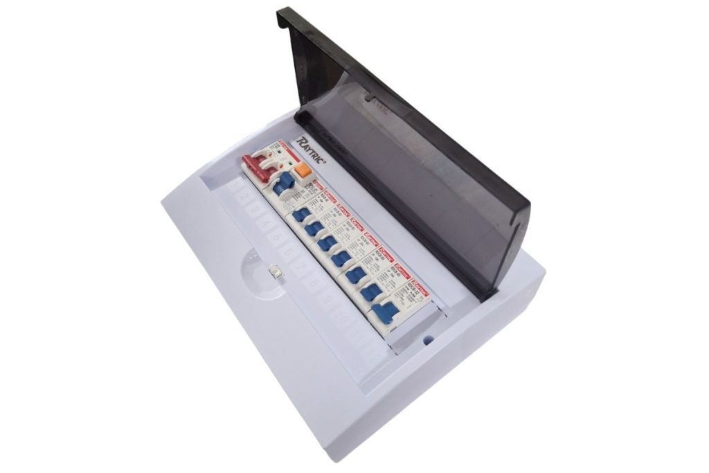 Raytric 12-Way DIN Populated Surface PVC Distribution Board Box